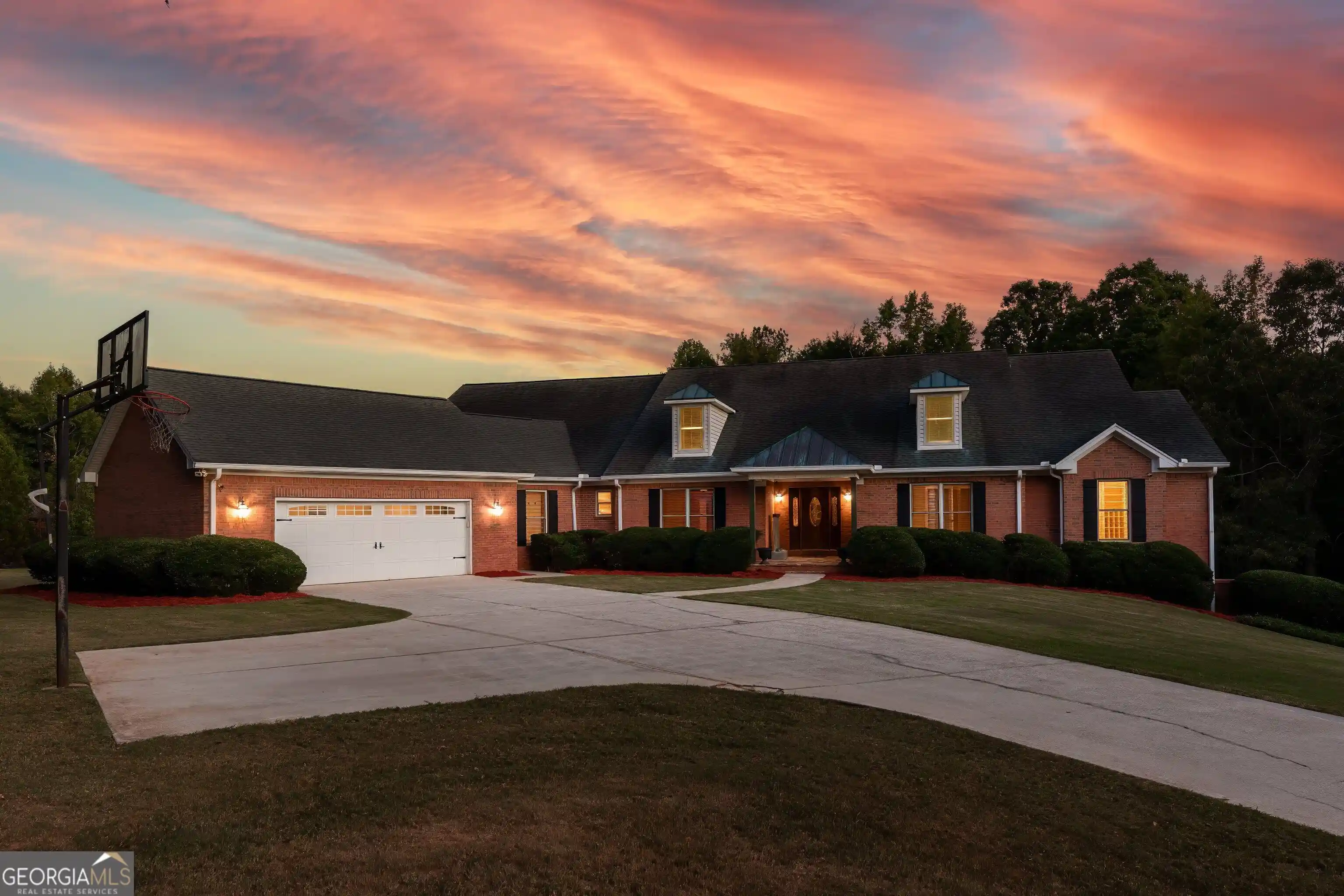 Single family home for sale at 221 Valley Way, Hampton, GA 30228 | MLS# 10873035