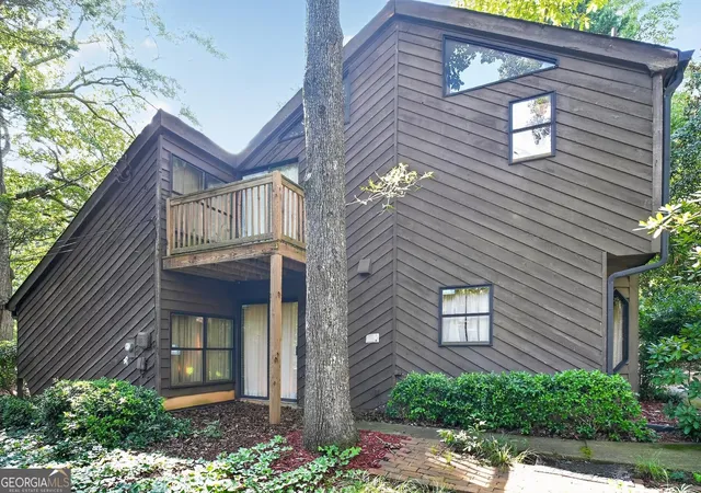 2nd image of 612 Tom Smith Rd Sw, Lilburn, GA 30047 | MLS# 10827212
