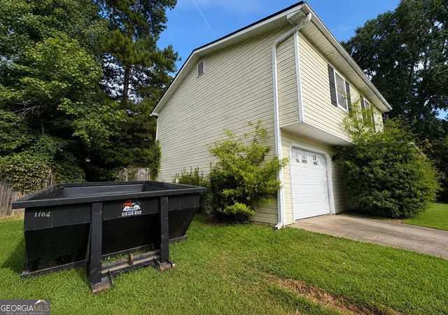 Photo 3 of Single family home for sale at 7571 Kevin Pl, Jonesboro, GA 30236 | MLS# 10833459 | Listing updated on 2026-09-18