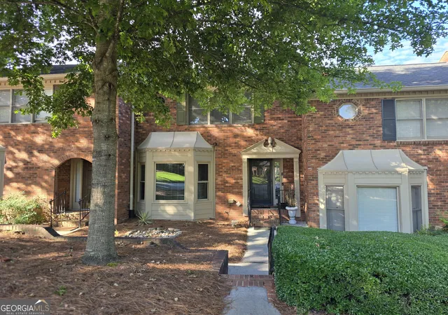 1st image of 6315 Windsor Trace Dr, Peachtree Corners, GA 30092 | MLS# 10721302