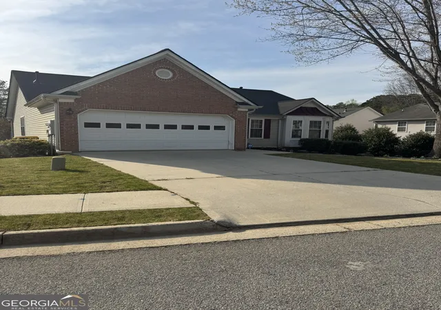 3rd image of 584 The Boulevard, Newnan, GA 30263 | MLS# 10785063