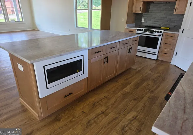Photo 3 of Single family home for sale at 342 Thomas Rd, Fort Oglethorpe, GA 30742 | MLS# 10823548 | Listing updated on 2026-09-14