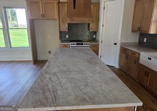 Photo 3 of Single family home for sale at 342 Thomas Rd, Fort Oglethorpe, GA 30742 | MLS# 10823548 | Listing updated on 2026-10-08