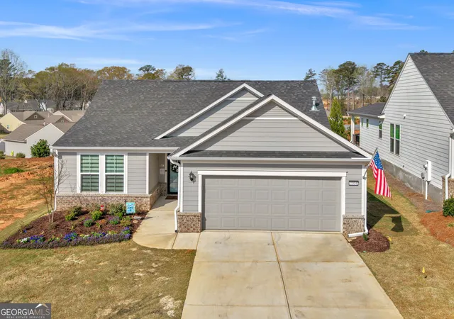 3rd image of 1004 Dirr Dr, Griffin, GA 30223 | MLS# 10720456