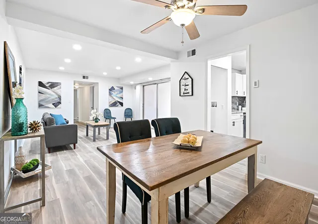 Homes for sale in Atlanta, GA | 4300 Roswell Rd Ne #34, Atlanta, GA 30342 | MLS# 10673092