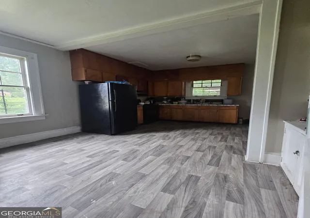 Photo 4 of Single family home for sale at 1329 Winton Ave, Macon, GA 31204 | MLS# 10836722 | Listing updated on 2026-09-14