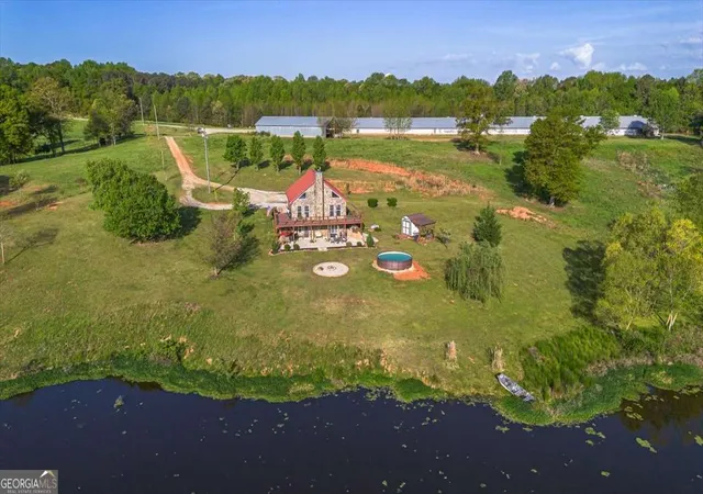 Photo 4 of Sale Pending at 406 Abc Farm Rd, Royston, GA 30662 | MLS# 10626741 | Listing updated on 2025-12-08