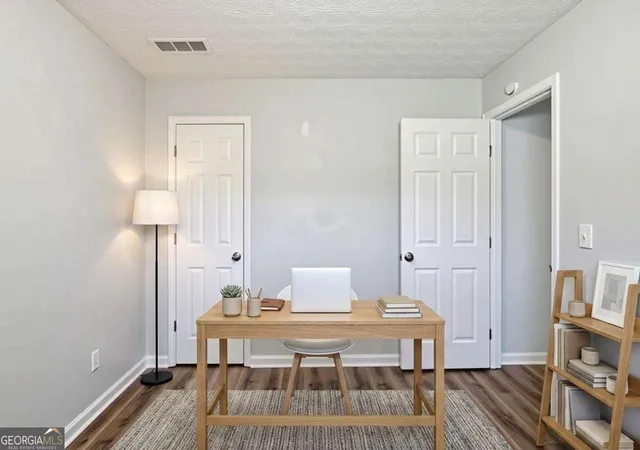 Photo 3 of Sale Pending at 222 Dove Pl, Social Circle, GA 30025 | MLS# 10791036 | Listing updated on 2026-10-02