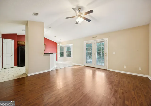 Photo 4 of Sale Pending at 104 Pin Oak Ct, Kingsland, GA 31548 | MLS# 10638246 | Listing updated on 2025-11-17