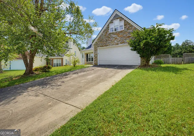 Photo 2 of Single family home for sale at 2545 Lake Royale Dr, Riverdale, GA 30296 | MLS# 10831908 | Listing updated on 2026-09-07