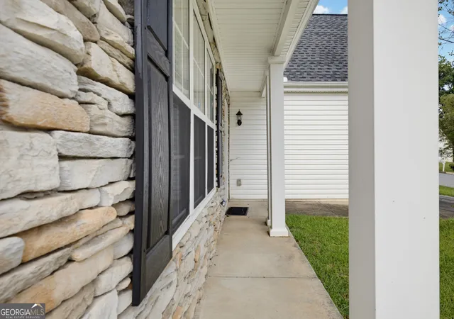 Photo 3 of Single family home for sale at 2545 Lake Royale Dr, Riverdale, GA 30296 | MLS# 10831908 | Listing updated on 2026-09-07
