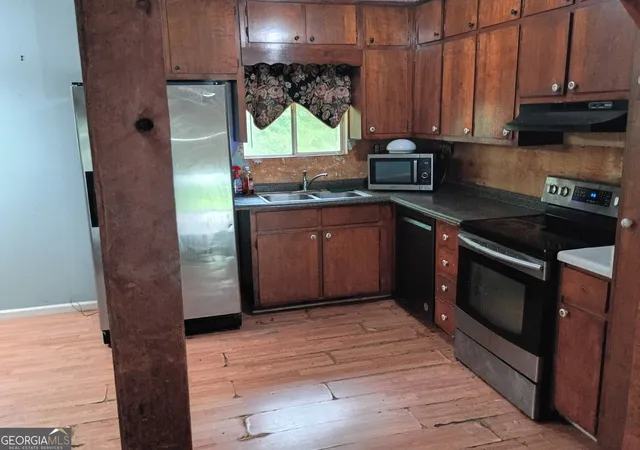 Photo 3 of Single family home for sale at 141 Caldwell Dr, Hampton, GA 30228 | MLS# 10822717 | Listing updated on 2026-09-06