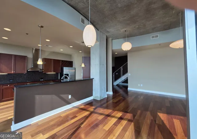 Photo 2 of Condo for sale at 3324 Peachtree Rd NE #3001, Atlanta, GA 30326 | MLS# 10515026 | Listing updated on 2026-10-28