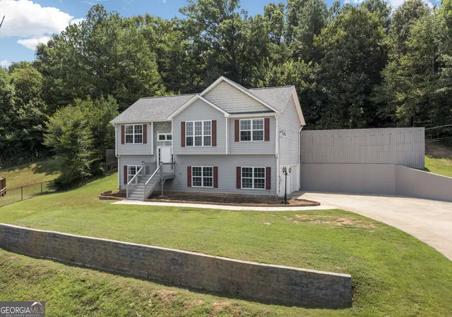 2nd image of 172 Cedar Crk Xing, Cedartown, GA 30125 | MLS# 10817667