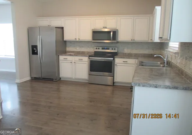 Photo 4 of Single family home for sale at 1252 Evergreen Trl, Hinesville, GA 31313 | MLS# 10816656 | Listing updated on 2026-10-02