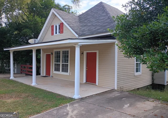 Photo 1 of Multi family home for sale at 207 Park Ave, Lagrange, GA 30240 | MLS# 10833248 | Listing updated on 2026-09-09
