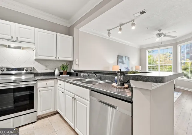Photo 3 of Condo for sale at 4102 Westchester Rdg Ne, Atlanta, GA 30329 | MLS# 10820733 | Listing updated on 2026-10-04
