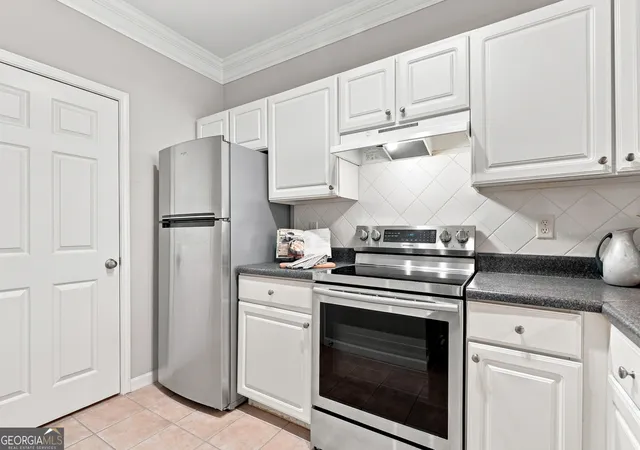 Photo 4 of Condo for sale at 4102 Westchester Rdg Ne, Atlanta, GA 30329 | MLS# 10820733 | Listing updated on 2026-10-04