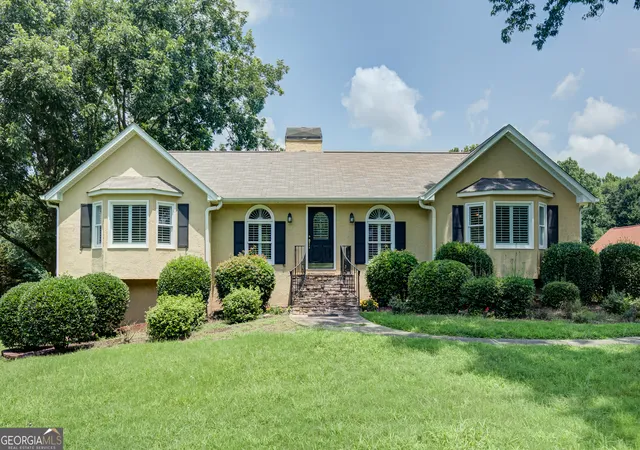 Photo 1 of Single family home for sale at 135 Tramore Tr, Tyrone, GA 30290 | MLS# 10804094 | Listing updated on 2026-08-15