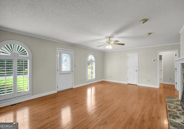 Photo 4 of Single family home for sale at 135 Tramore Tr, Tyrone, GA 30290 | MLS# 10804094 | Listing updated on 2026-08-15