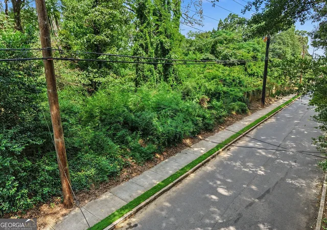 1st image of 916 Rowland St, Clarkston, GA 30021 | MLS# 10822921