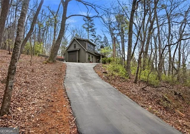 Photo 4 of Single family home for sale at 31 Wild Ginger Cir, Jasper, GA 30143 | MLS# 10720490 | Listing updated on 2026-10-09