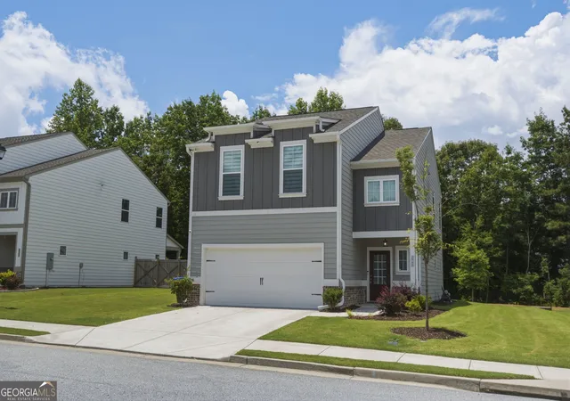Photo 2 of Single family home for sale at 2965 Vinca Dr, Buford, GA 30519 | MLS# 10828453 | Listing updated on 2026-08-19