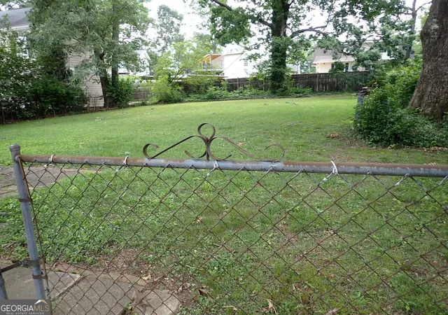 5th image of 1476 Cambridge Ave, Atlanta, GA 30337 | MLS# 10771200