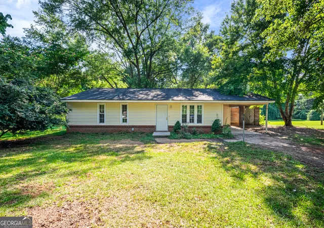 Homes for sale in Toccoa, GA | 156 Crestwood Dr, Toccoa, GA 30577 | MLS# 10801675