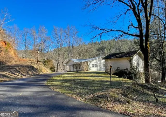 Photo 2 of Single family home for sale at 18 Corinth Church Rd, Cleveland, GA 30528 | MLS# 10641579 | Listing updated on 2025-11-25