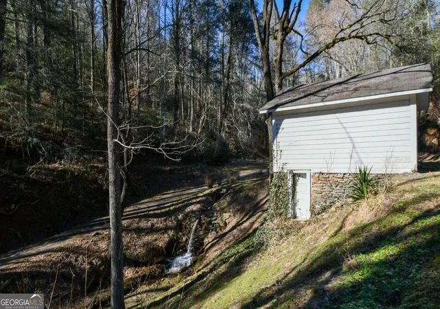 Photo 3 of Single family home for sale at 18 Corinth Church Rd, Cleveland, GA 30528 | MLS# 10641579 | Listing updated on 2025-11-25