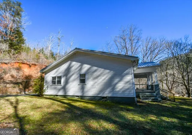 Photo 3 of Single family home for sale at 18 Corinth Church Rd, Cleveland, GA 30528 | MLS# 10641579 | Listing updated on 2025-11-25