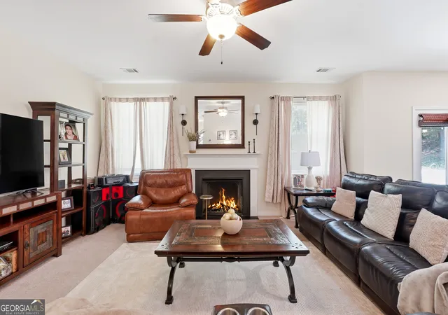 Photo 3 of Single family home for sale at 7048 Roselake Cir, Douglasville, GA 30134 | MLS# 10781502 | Listing updated on 2026-06-22