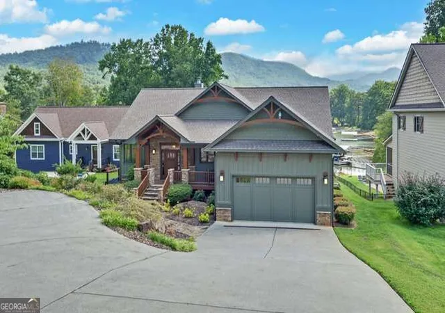 Photo 3 of Single family home for sale at 577 Beech Cove Dr, Hiawassee, GA 30546 | MLS# 10822787 | Listing updated on 2026-08-24