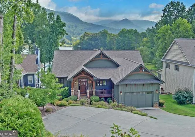 Photo 3 of Single family home for sale at 577 Beech Cove Dr, Hiawassee, GA 30546 | MLS# 10822787 | Listing updated on 2026-08-24