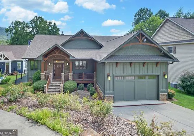 Photo 4 of Single family home for sale at 577 Beech Cove Dr, Hiawassee, GA 30546 | MLS# 10822787 | Listing updated on 2026-08-24