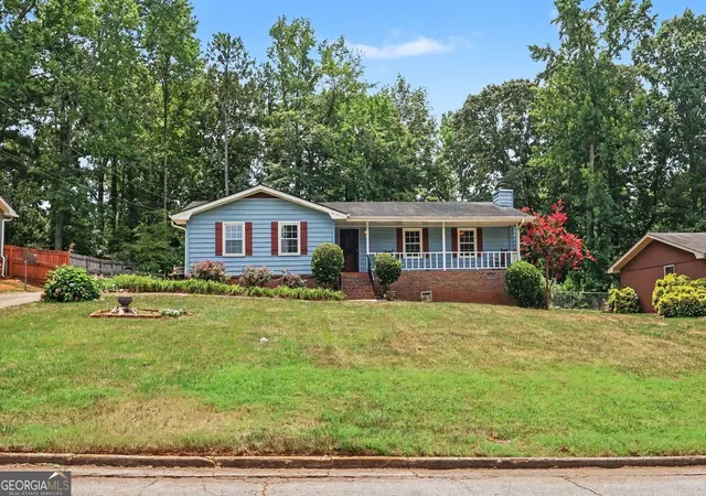 4th image of 5385 E Rockmoor Dr, Stone Mountain, GA 30088 | MLS# 10795304