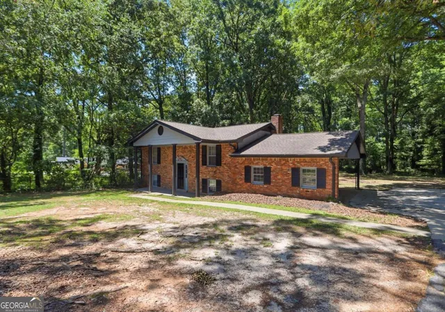 Photo 2 of Single family home for sale at 1733 Bethsaida Rd, Riverdale, GA 30296 | MLS# 10778774 | Listing updated on 2026-08-20