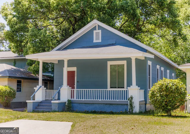 Photo 3 of Single family home for sale at 2217 Bolling St, Savannah, GA 31404 | MLS# 10737924 | Listing updated on 2026-07-06
