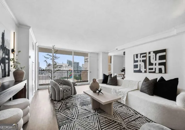 Photo 1 of Condo for sale at 620 Peachtree St Ne #1613, Atlanta, GA 30308 | MLS# 10823049 | Listing updated on 2026-09-23