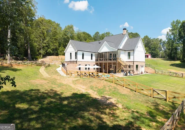 3rd image of 1380 Cronic Town Rd, Auburn, GA 30011 | MLS# 10695011