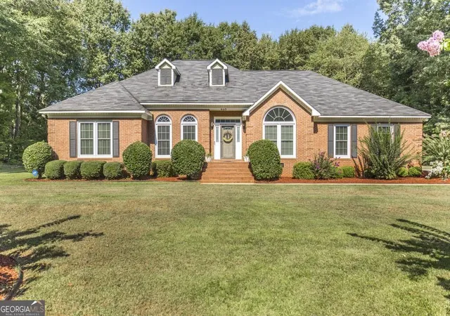 Photo 3 of Sale Pending at 903 Lakeview Dr, Montezuma, GA 31063 | MLS# 10830552 | Listing updated on 2026-08-25