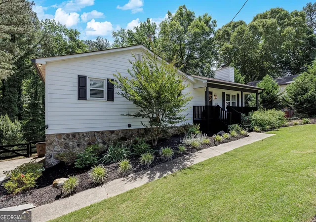 5th image of 1748 Toonigh Rd, Canton, GA 30115 | MLS# 10815945