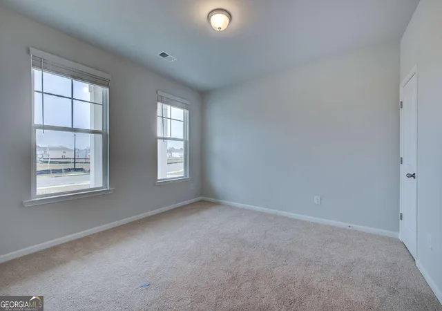 Photo 4 of Sale Pending at 186 Crabbswood Dr, Mcdonough, GA 30253 | MLS# 10799805 | Listing updated on 2026-09-03