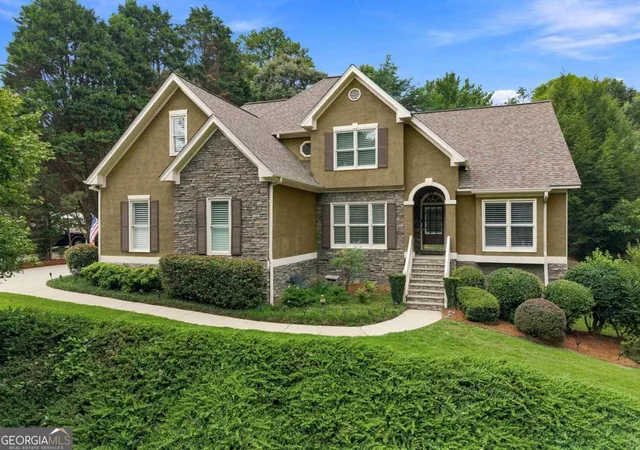 1st image of 2045 Southers Cir, Suwanee, GA 30024 | MLS# 10815493