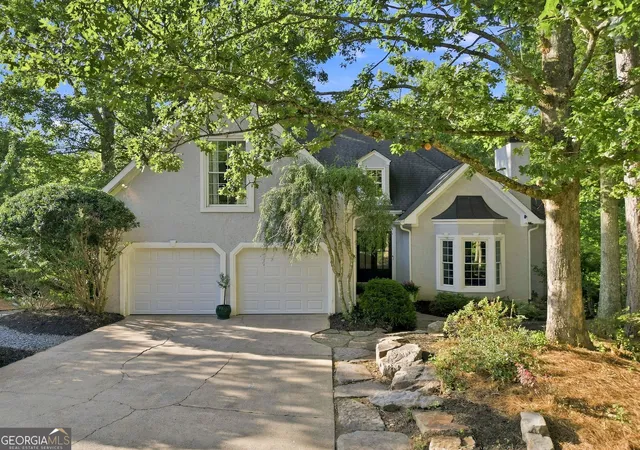 Photo 1 of Single family home for sale at 2040 Shallowford Park Manor, Roswell, GA 30075 | MLS# 10827351 | Listing updated on 2026-09-14
