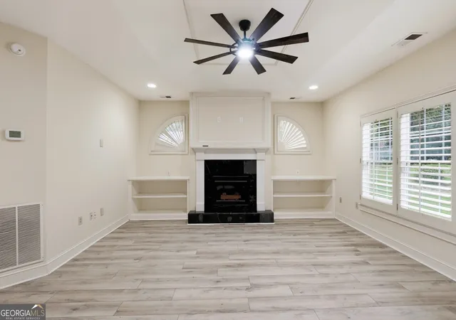 Photo 2 of Single family home for sale at 100 Clay Ct, Tyrone, GA 30290 | MLS# 10814182 | Listing updated on 2026-09-07