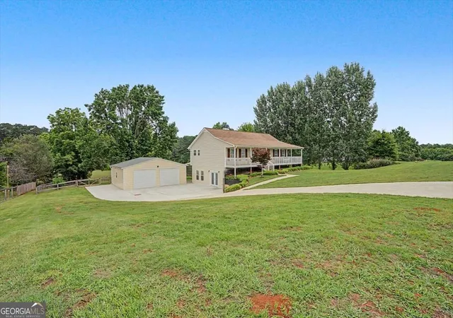 3rd image of 124 Chrissy Dr, Temple, GA 30179 | MLS# 10776153