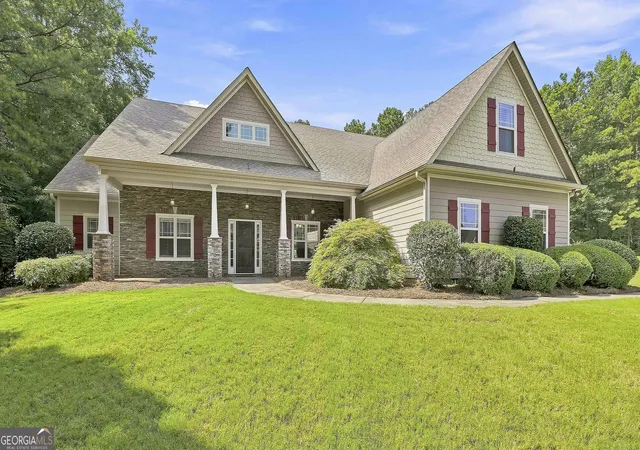 Photo 3 of Single family home for sale at 70 Double Crk Ct, Senoia, GA 30276 | MLS# 10819373 | Listing updated on 2026-09-04