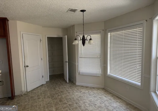 4th image of 3868 Twin Ridge Ln, Ellenwood, GA 30294 | MLS# 10711507